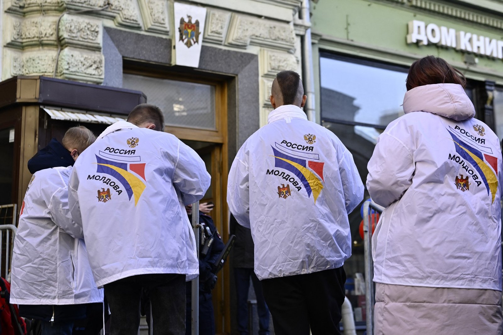 022a38ccc8119aef3bb0d2762aa2dc28-6