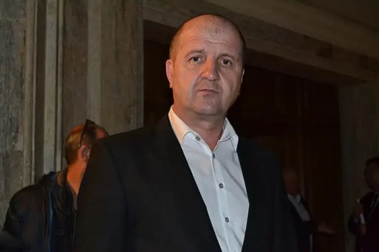 16a47dcbac22e72ac21ba1eddeaa2f42