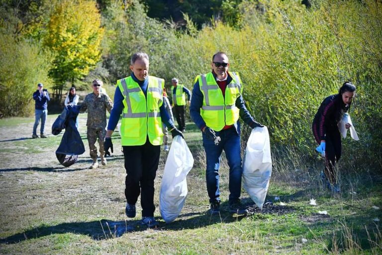 d2e6074fd8d804b893aa59db03df6035-1