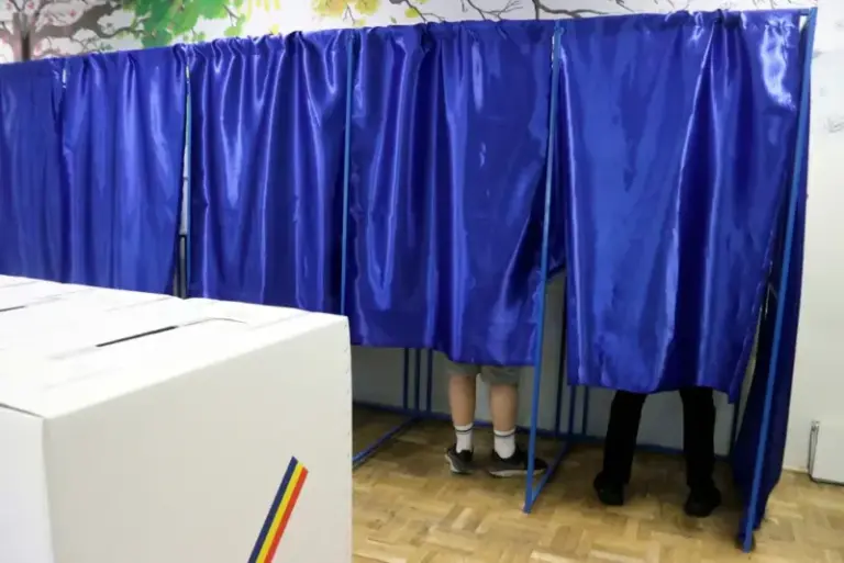 4652a3adf2db801903cb771153413e02