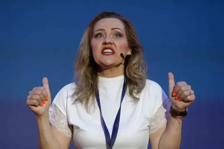 60ae9fe4b221a82962482a7d713d7e12-1