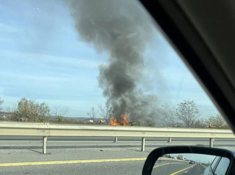 6bf7f629954f1eefdfd7ff0b7e51a525