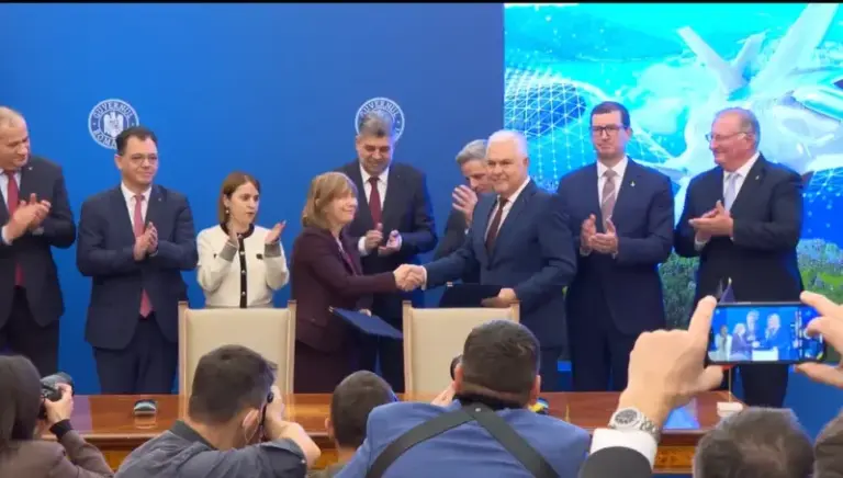 8cfdadade3d16e424131fa689f32a740-2