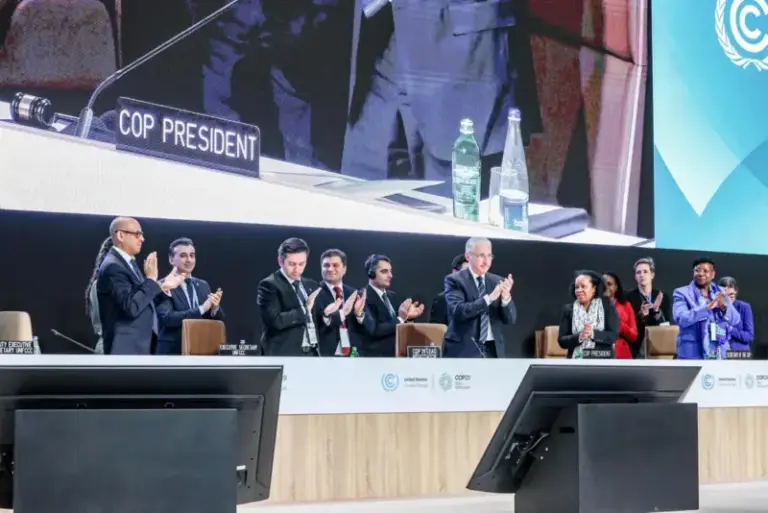 e999de0e354b4adfc438b62238e7d8c8