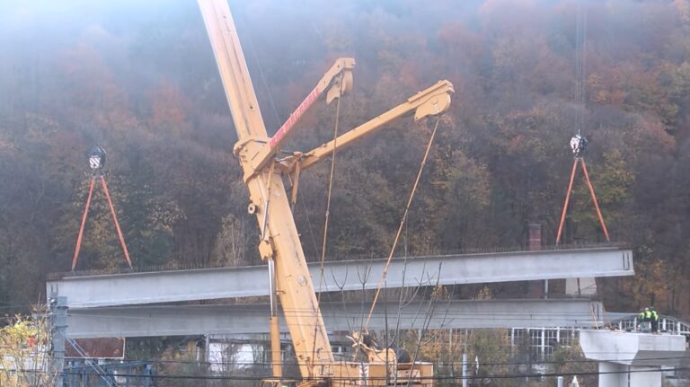 fd7f29c1a48e6660f1b5ee5a749ea6ba