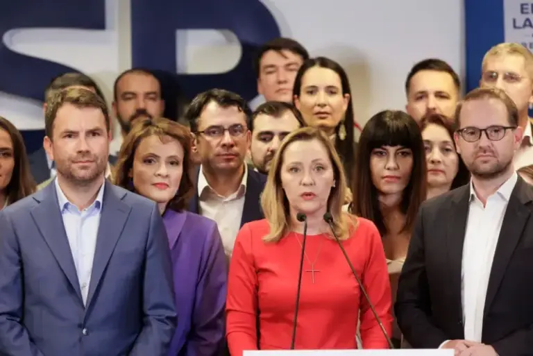 3661344bd27f37d82dbc388ed59944ce