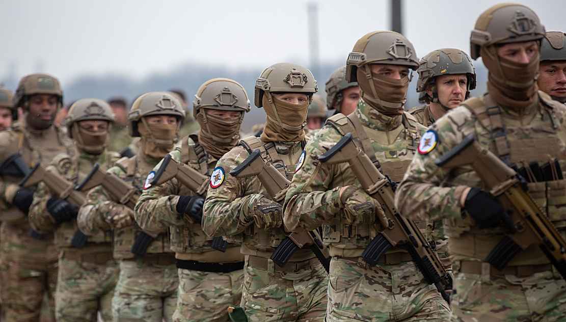 d887bde4ae33856c693df6c50c9ef848-1