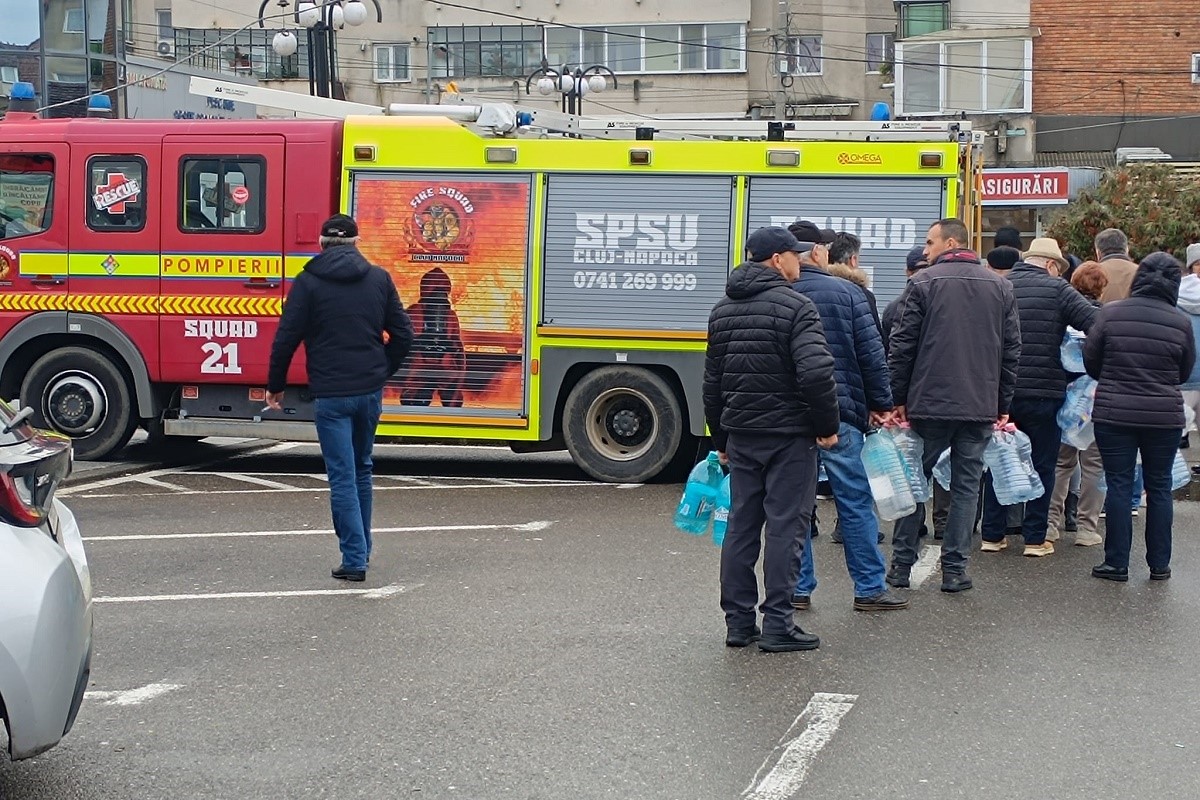 25cb988c13f56b7021aa780b5d32a1e9-3