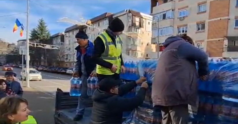 3bb70420952d37395463372e20836493