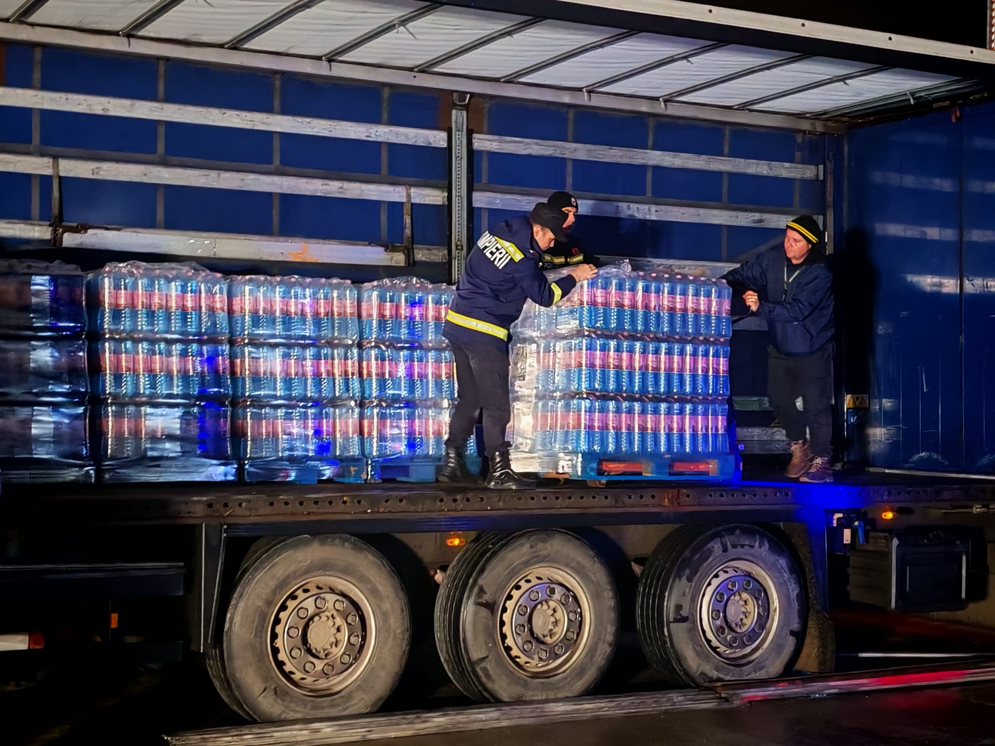 563970b4cb268b8c66f0312ffa2e7046-1