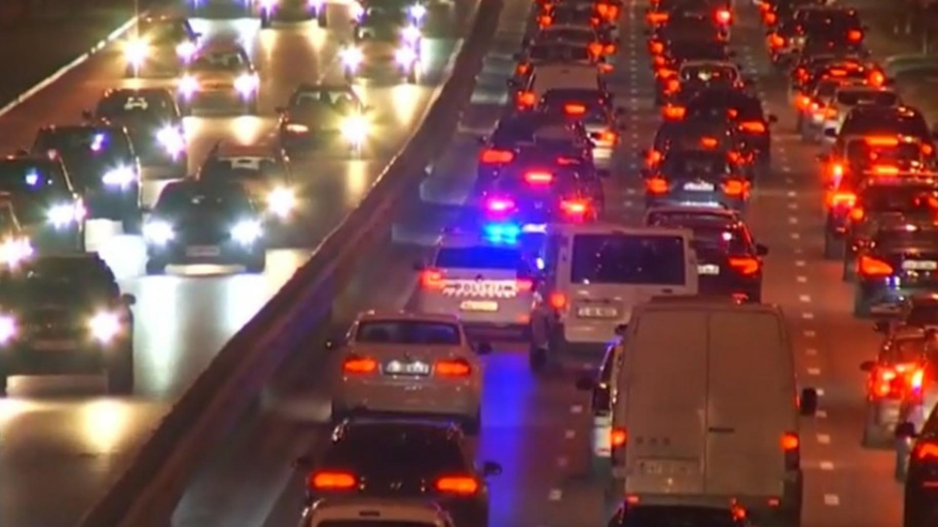 7b6d8ffb7e50a1f5279e4807edb61f32-2