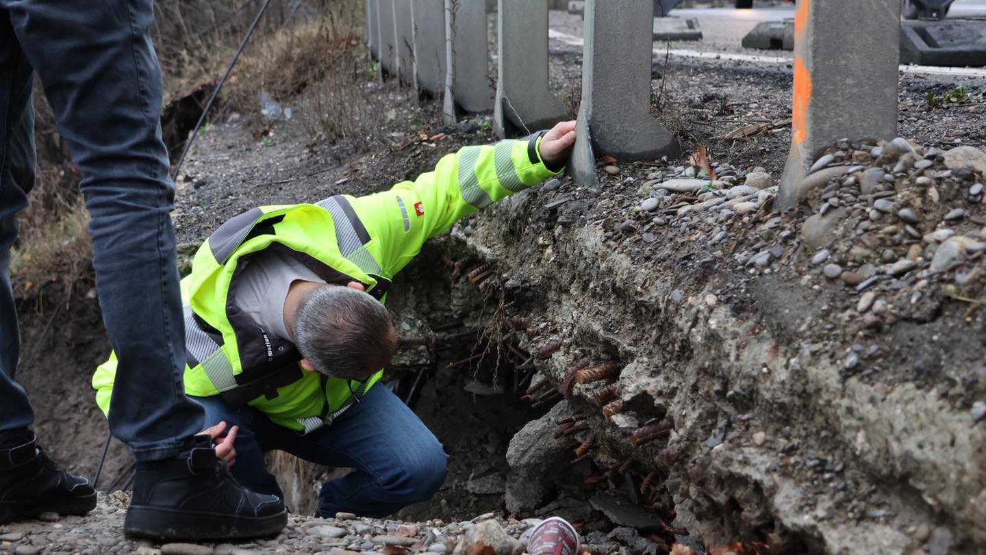 7edac137a03a1f0a205b04b83bcb3c53-2