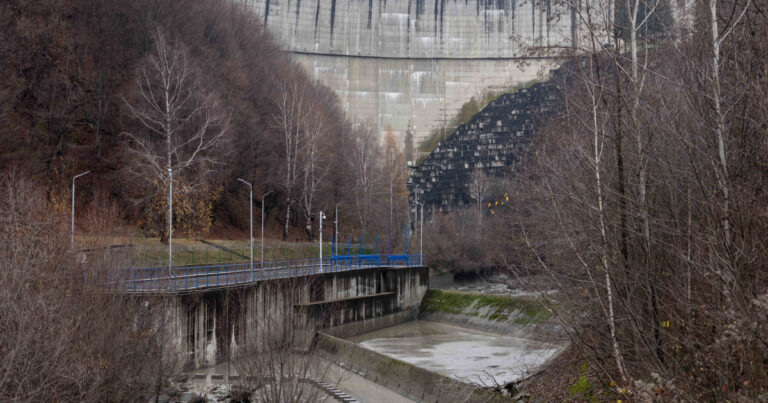 a3c6ac305243c83a6fae791d0a753582-1